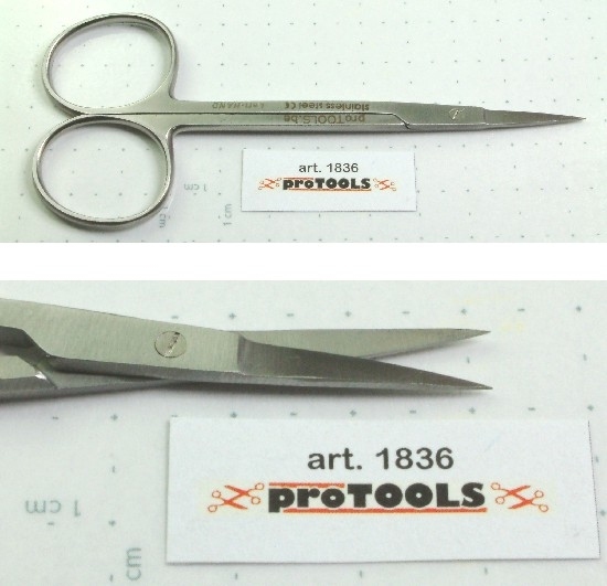 Left hand: Iris scissors 11 cm